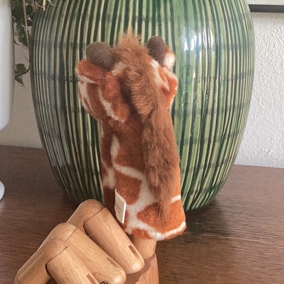Vintage Sonic Drive-In Kid’s Meal Giraffe Finger Puppet Plush Toy - Picture 2 of 5